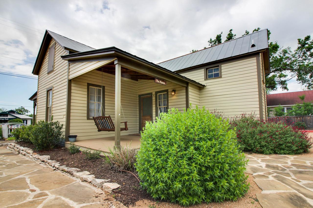 Wine Country Cottages On Main Fredericksburg Phòng bức ảnh